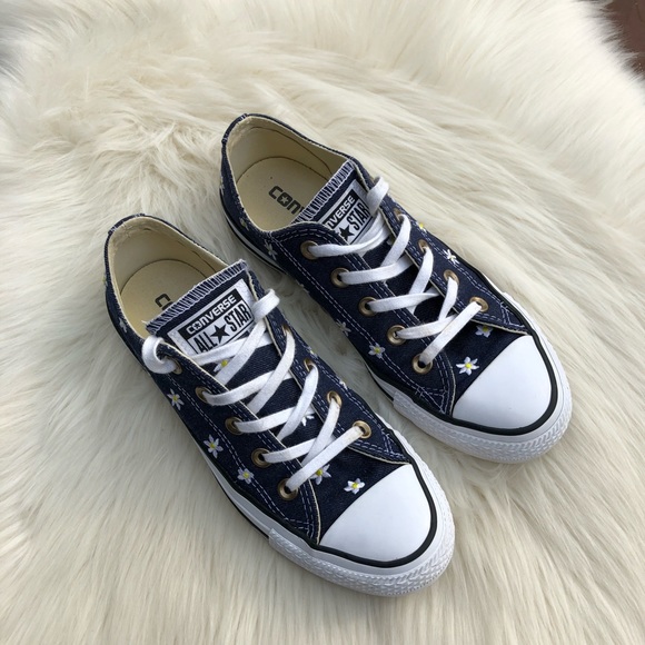 daisy converse shoes
